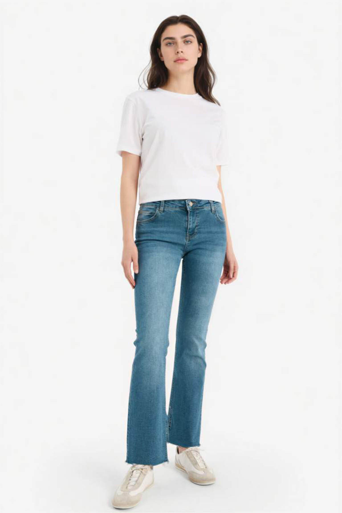 DeFacto Crop Flare Fit Düşük Bel Bilek Boy Jean Yıkamalı Pantolon G8024AX26SP