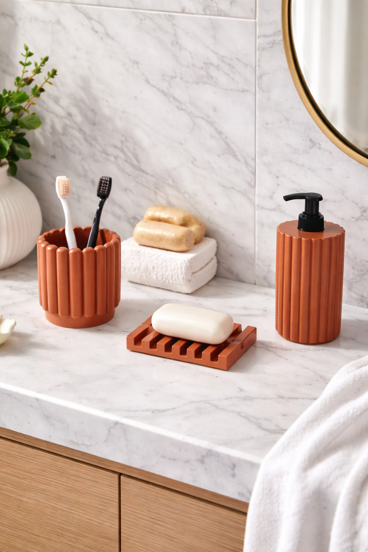 Decorative Striped Model 3-Piece Bathroom Set Soap Dispenser Solid Soap Dispenser Toothbrush Holder Set Orange