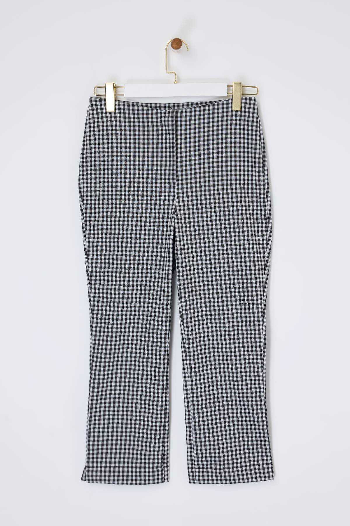 Trendyolmilla  Siyah Ekose Culotte Fit Normal Bel Boru Paça Kapri Jakarlı Örme Pantolon TWOSS26PL00064 - Görsel 5