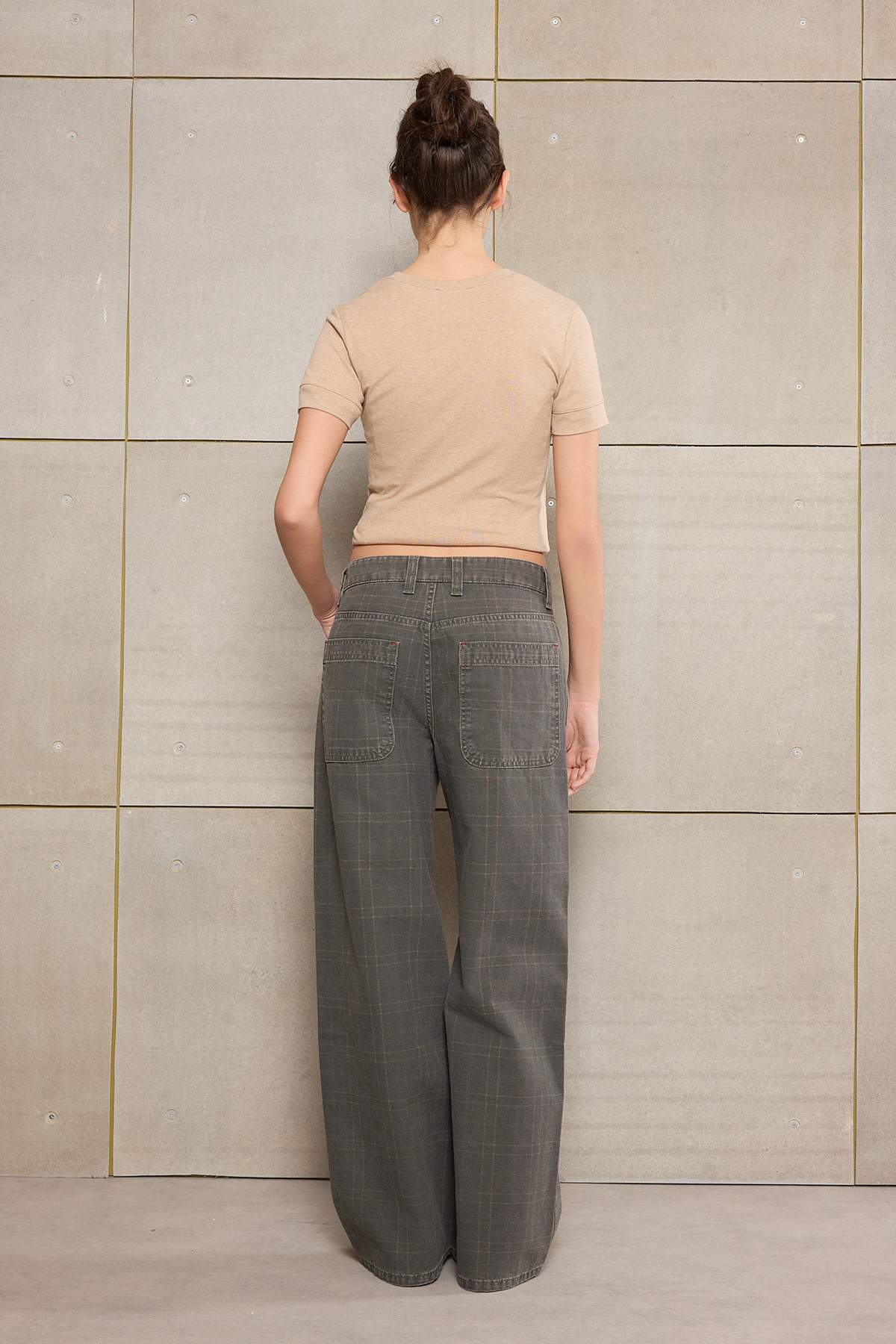 Trendyolmilla  Teen Çok Renkli Ekose Desenli Yüksek Bel %100 Pamuk Baggy Jeans TWOSS26JE00052 - Görsel 4