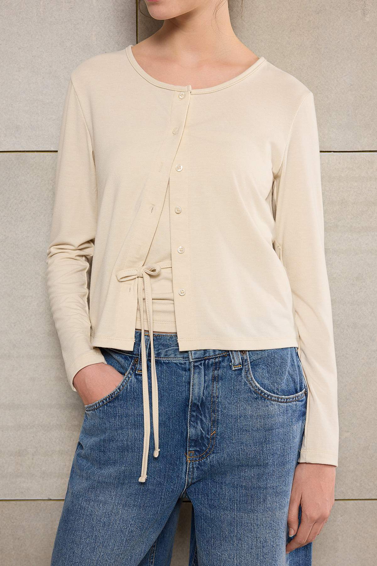 Trendyolmilla  Teen Taş %100 Pamuk Fitted/Vücuda Oturan Full Patlı Uzun Kollu Esnek Örme Bluz TWOSS26BZ00232 - Görsel 3