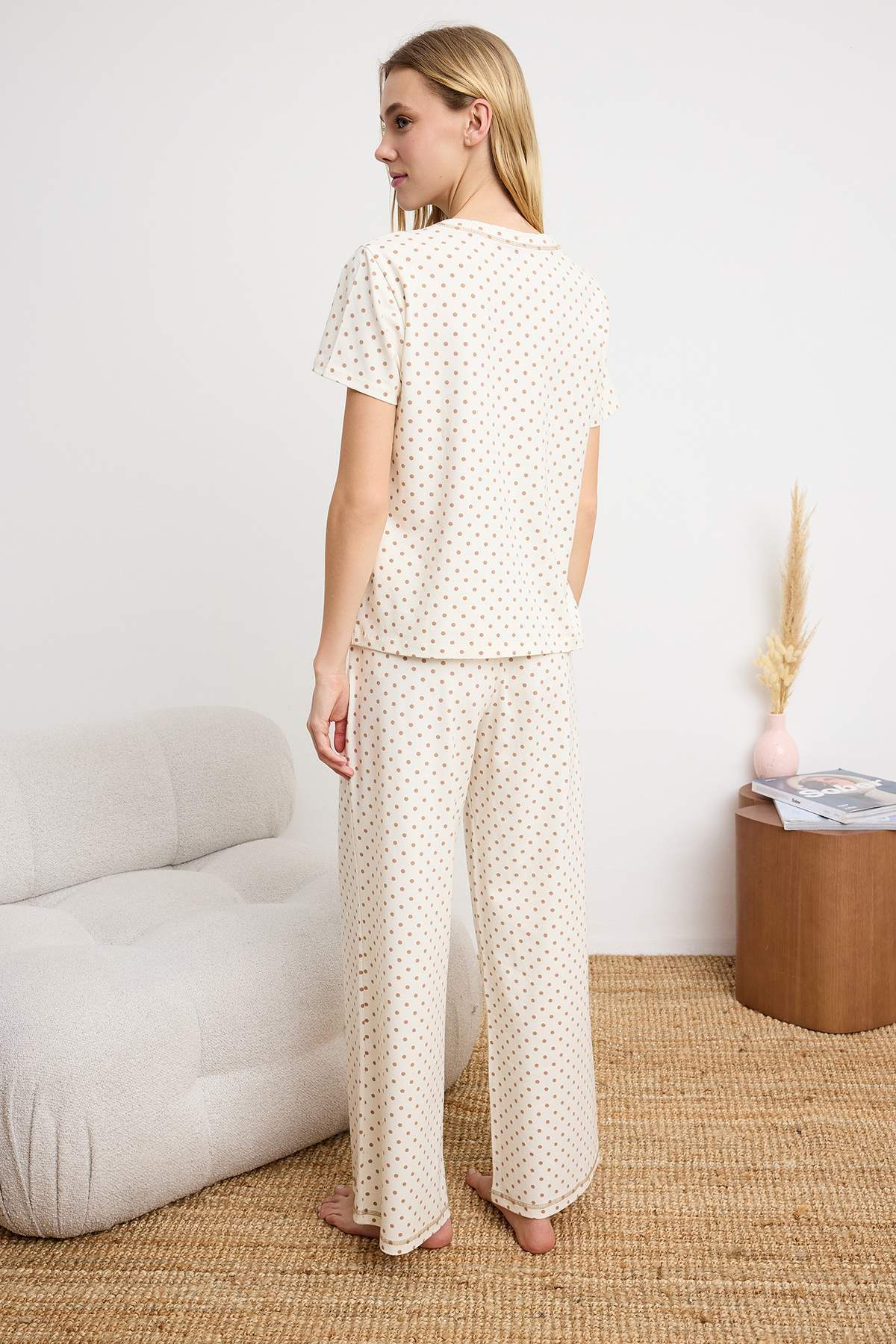 Trendyolmilla  Ekru Pamuklu Puantiyeli Bel Lastik Detaylı Örme Pijama Takımı THMSS26PT00059 - Görsel 4