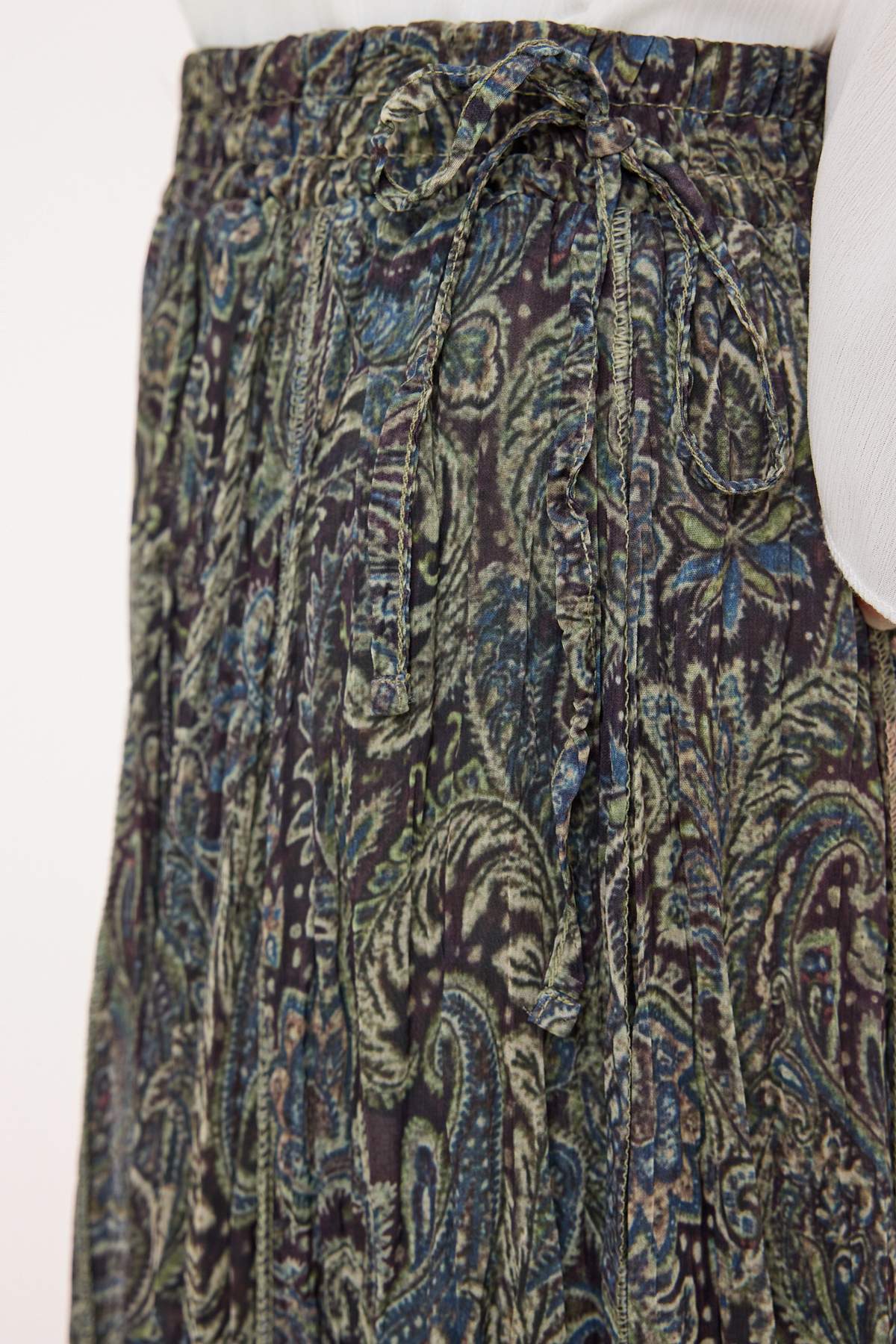 Trendyolmilla  Haki Şifon Piliseli Astarlı Etnik Desenli Maxi Etek TCTSS26EE00007 - Görsel 4