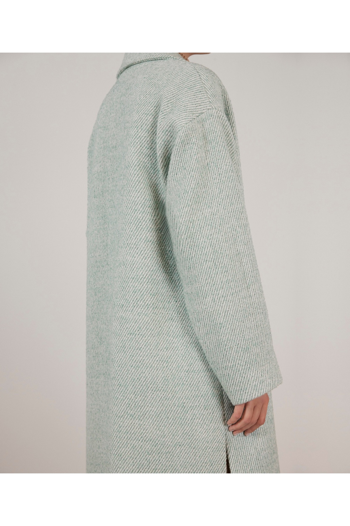 Yargıcı  Yırtmaç Detaylı Palto - Görsel 3