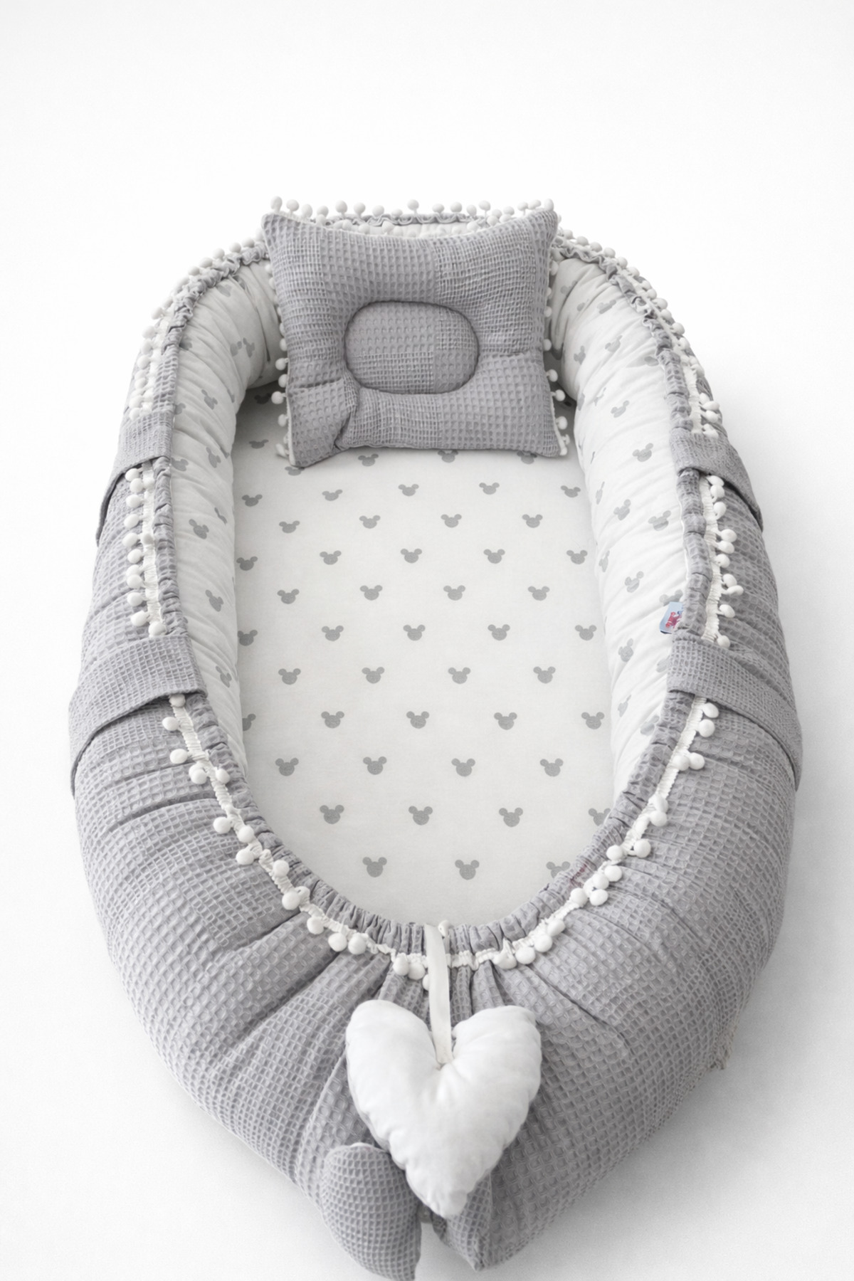 Jaju Baby Babynest Gri Waffle Pike Kumaş Micky Tasarım Ponponlu Nest fotoğrafı 5 (önizleme)