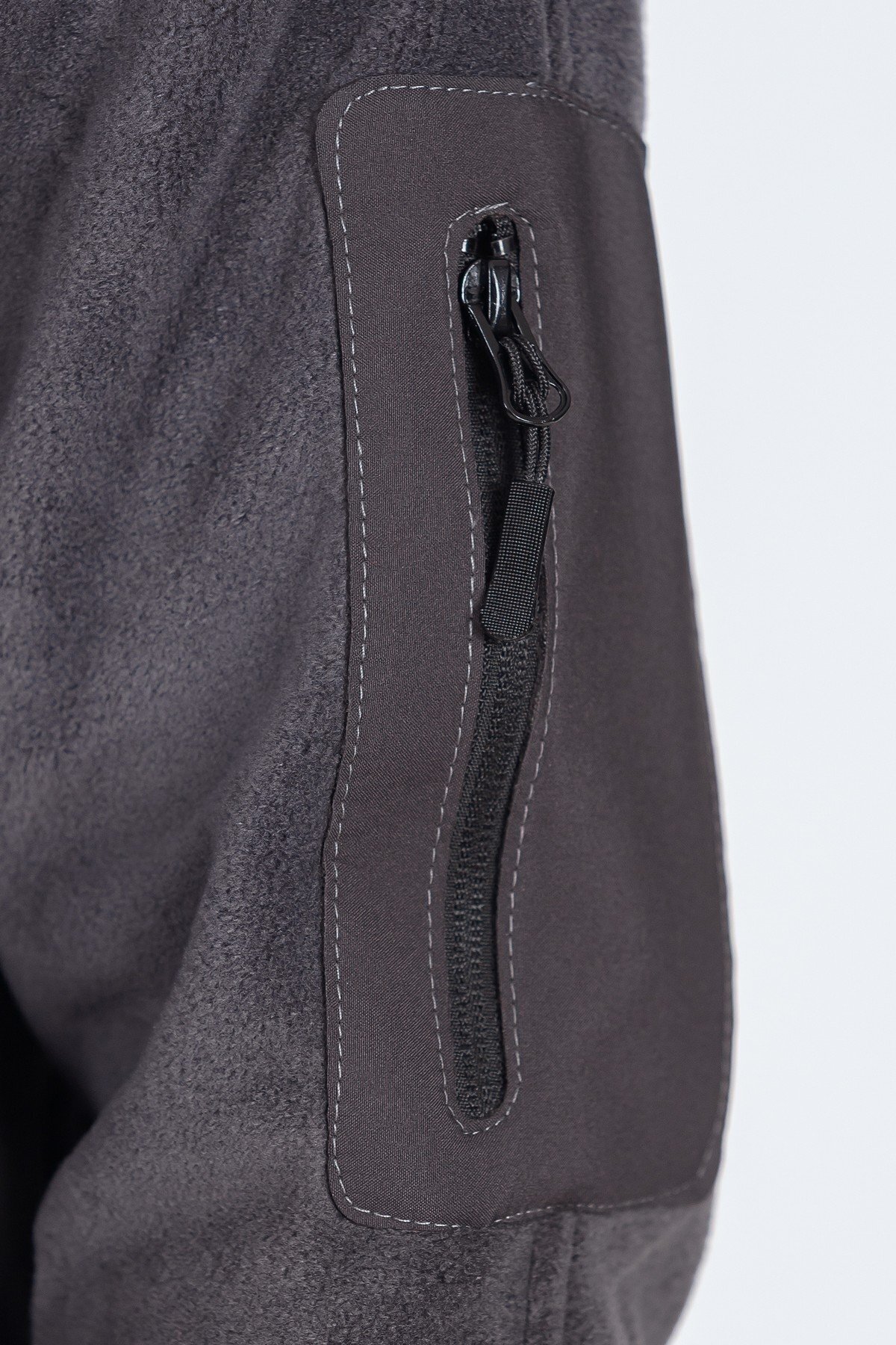 Erkek Slim Fit Tam Fermuarlı 4 Cepli Dik Yaka Softshell Garnili Polar — خاکستری VTN25KK0002 — تصویر 5 از 5