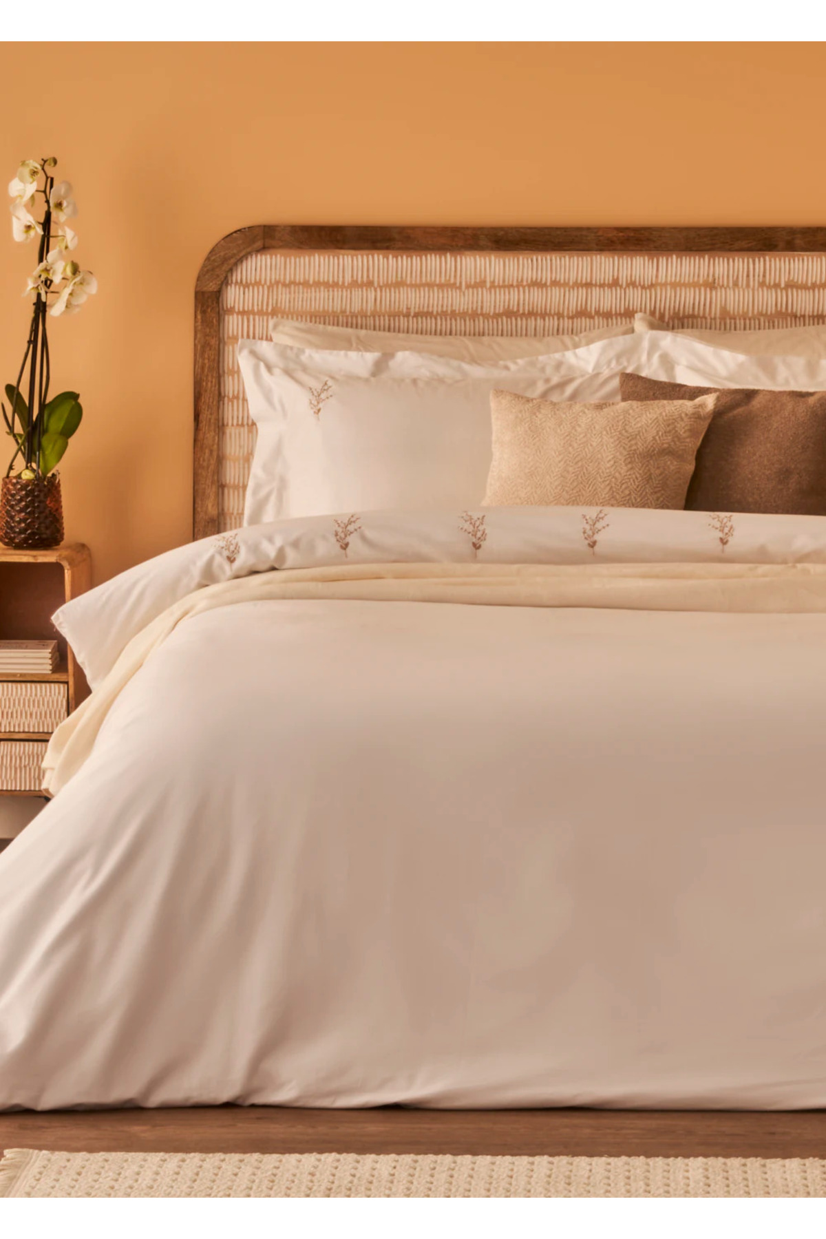 100% Cotton Satin Exclusive Double Duvet Cover Set White (200x220 cm)