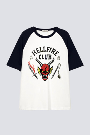 Tişört Mania Stranger Things Hell Fire Baskılı Reglan Kısa Kol Bisiklet Yaka ...