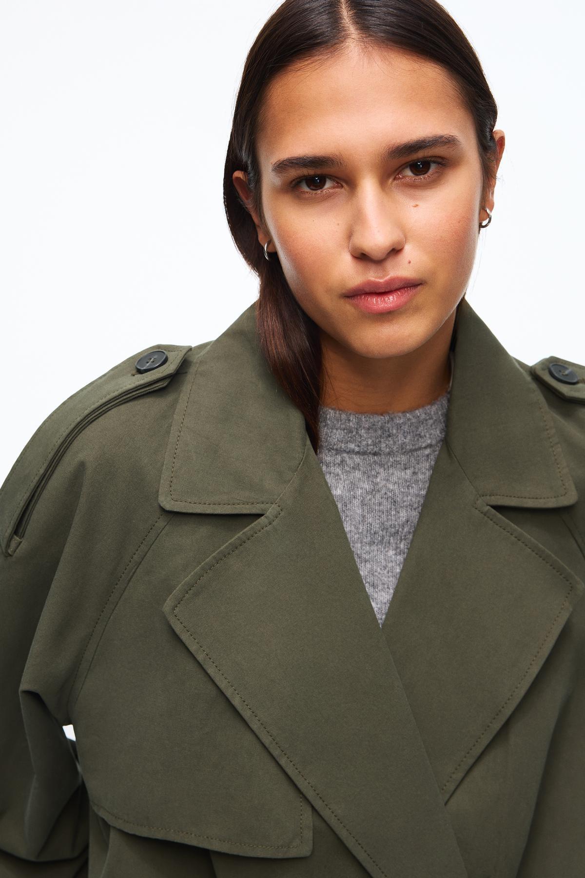 Bershka  Kısa balon efektli trençkot ceket - Görsel 4