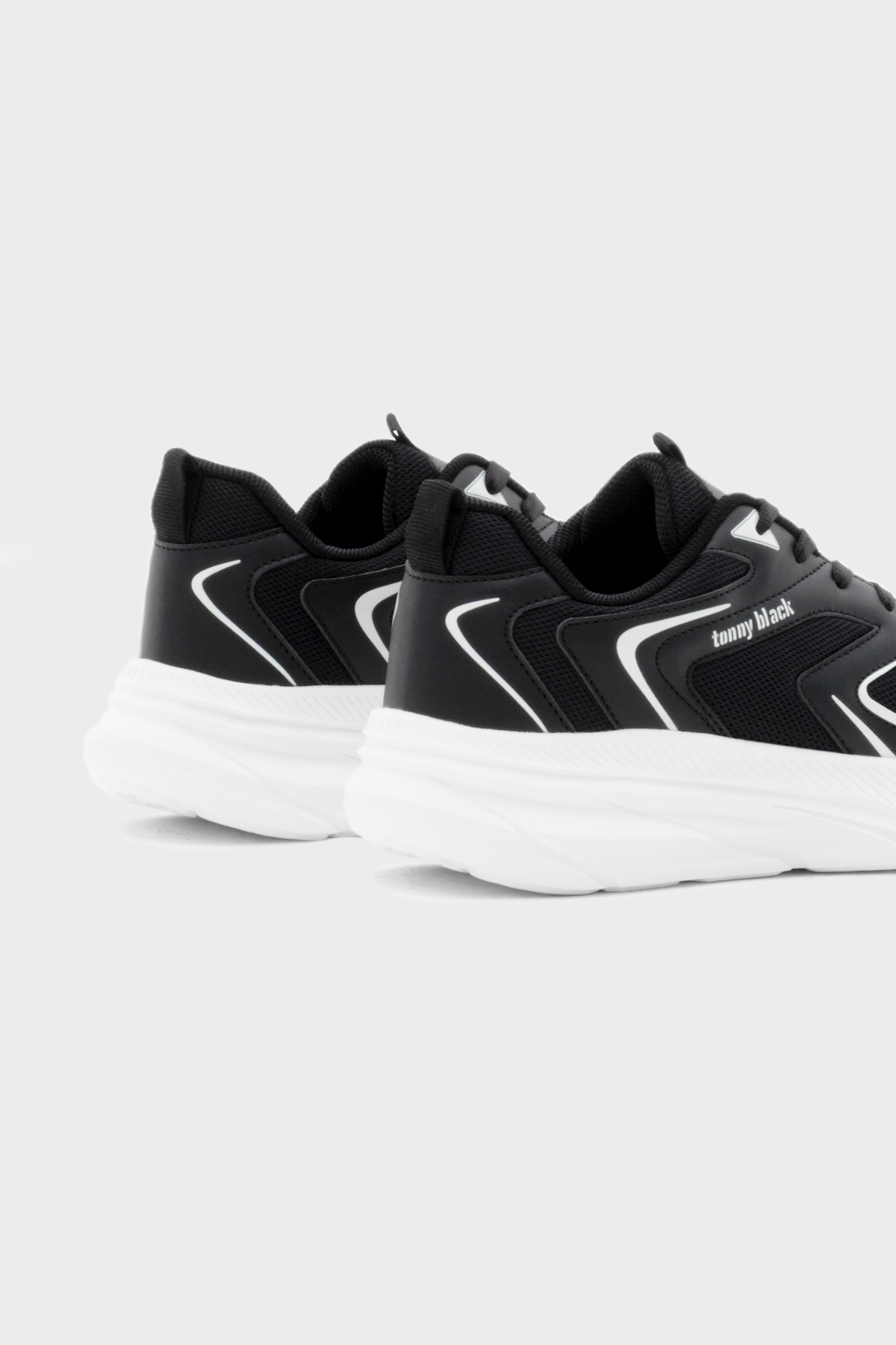 Tonny Black Unisex Siyah Beyaz Nefes Alabilen Kumaş Faylon Taban Bağcıklı Spor Ayakkabı görsel 4