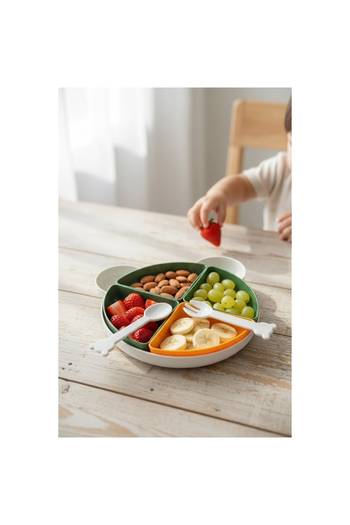 Hesaplı Kasa Yogi Mama Tabağı 4 Bölmeli ve Kaşıklı Mama Tabağı Seti fotoğrafı 3 (önizleme)