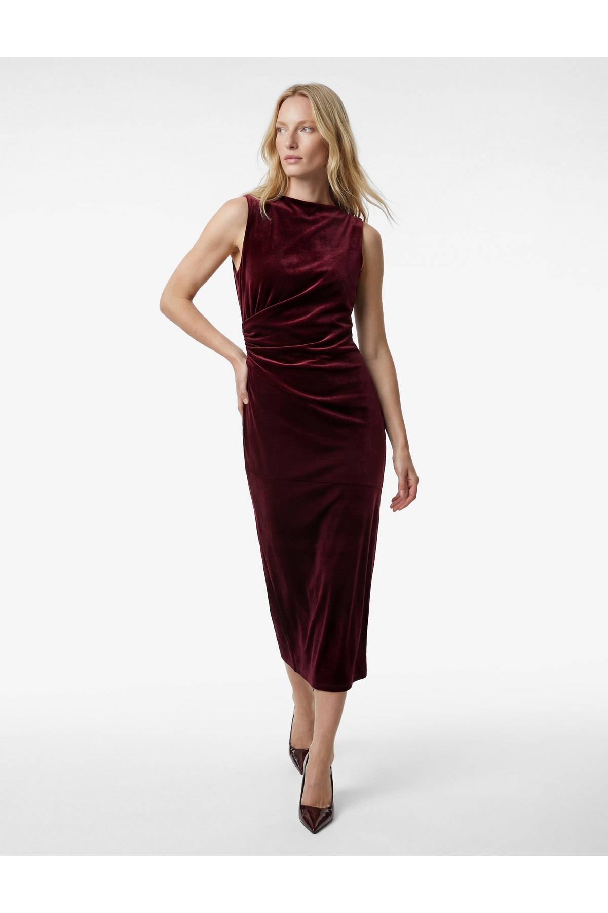 Koton Dik Yaka Slim Fit Kolsuz Drapeli Yırtmaç Detaylı Uzun Bodycon Kadife Elbise görsel 2