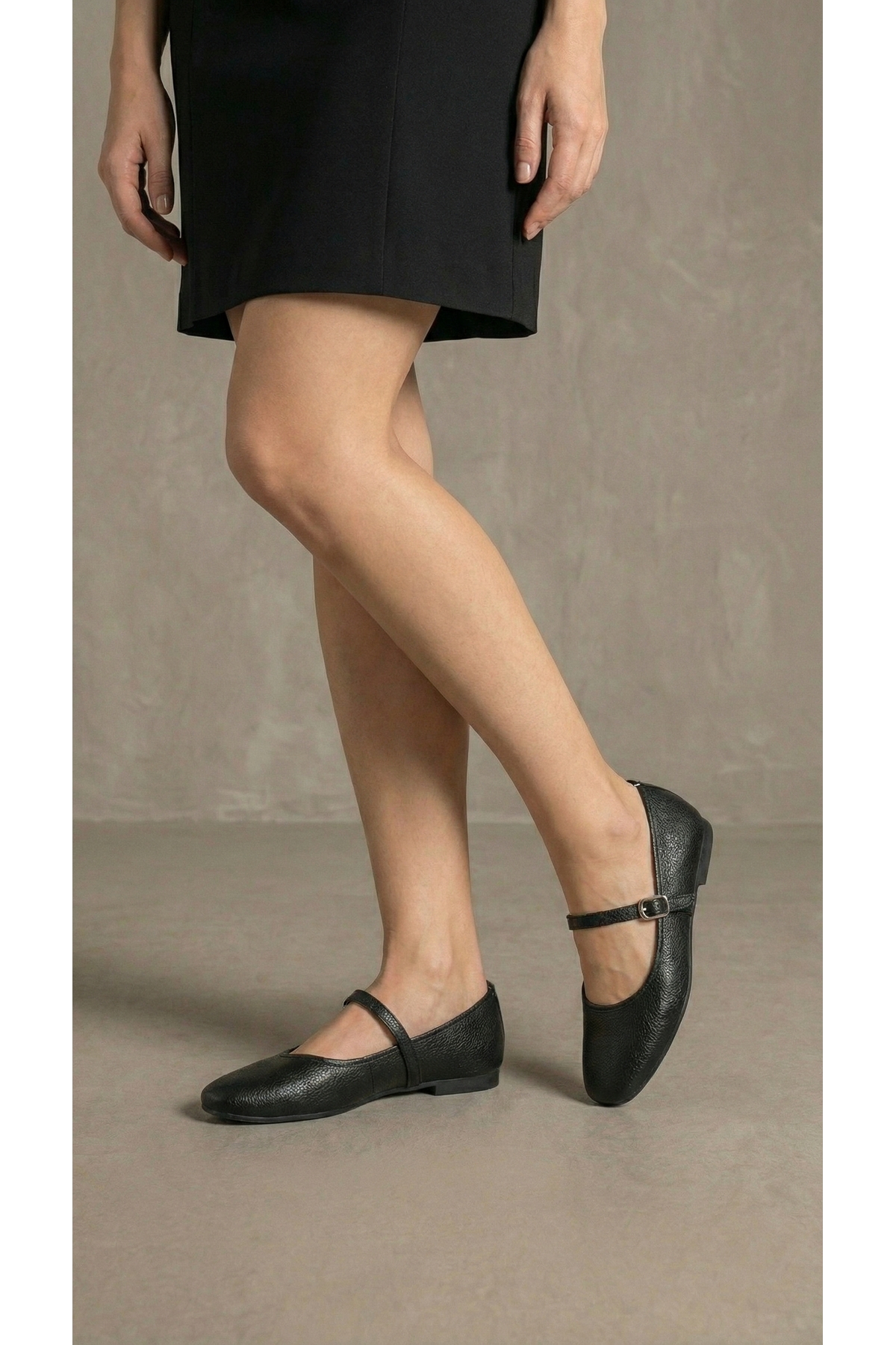 Beyond   Kadın Siyah Tokalı Deri Babet 1cm BYNDVB01 - Görsel 3
