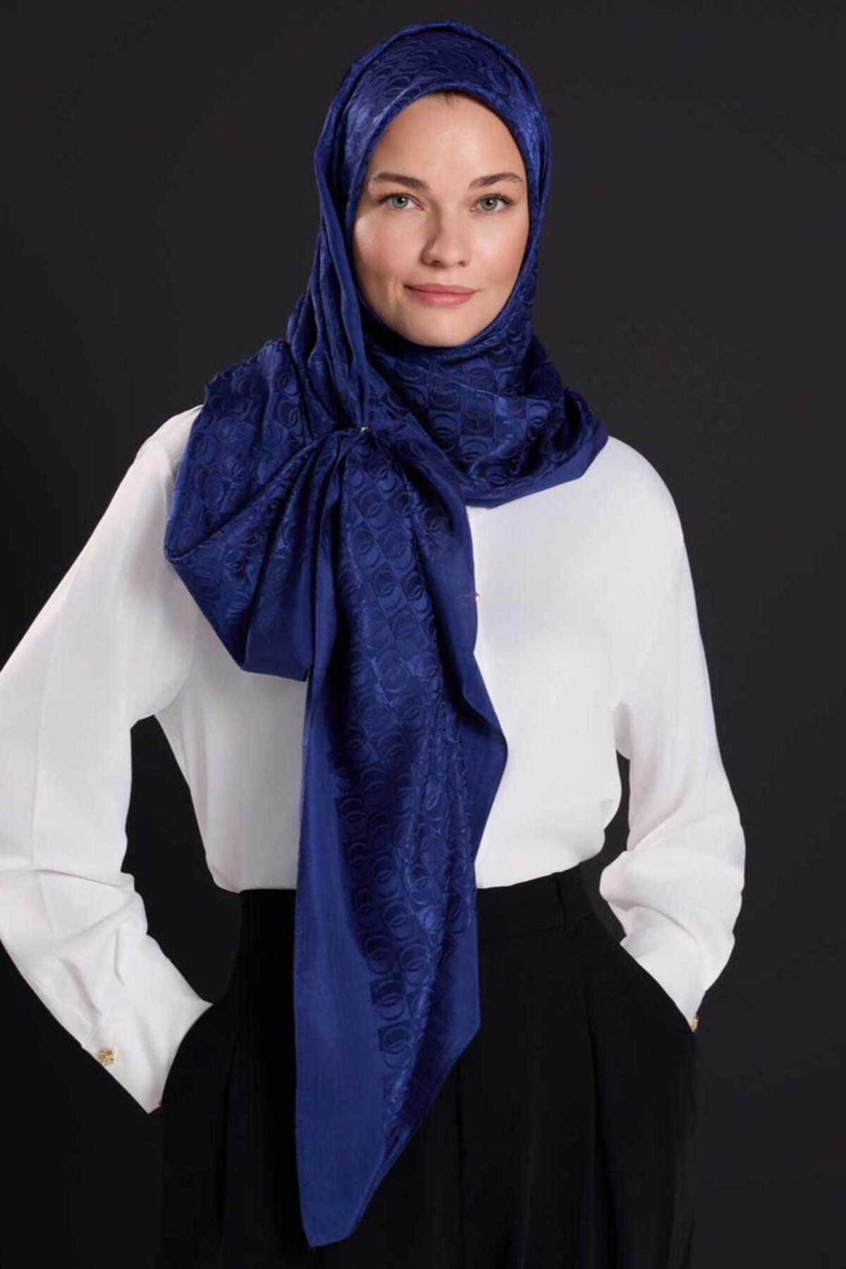 3029 Checkers Logo Shiny Jacquard Shawl 70x190