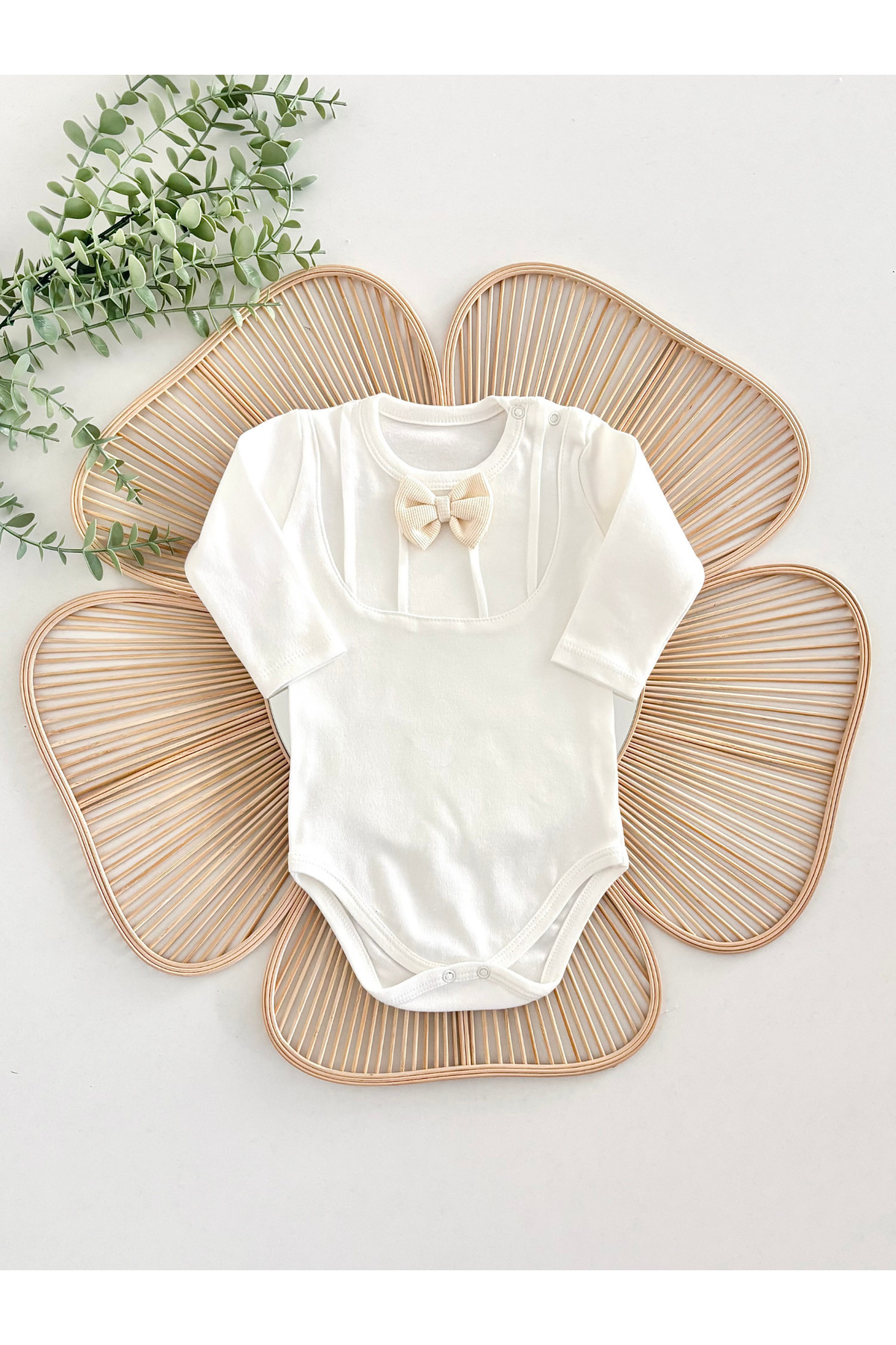 Jammybaby Adrian Smokin Yelek,Papyonlu Body ve Pantolon Erkek Bebek Yenidoğan Mevlüt Düğün Özel Gün Şık Takım fotoğrafı 3 (önizleme)