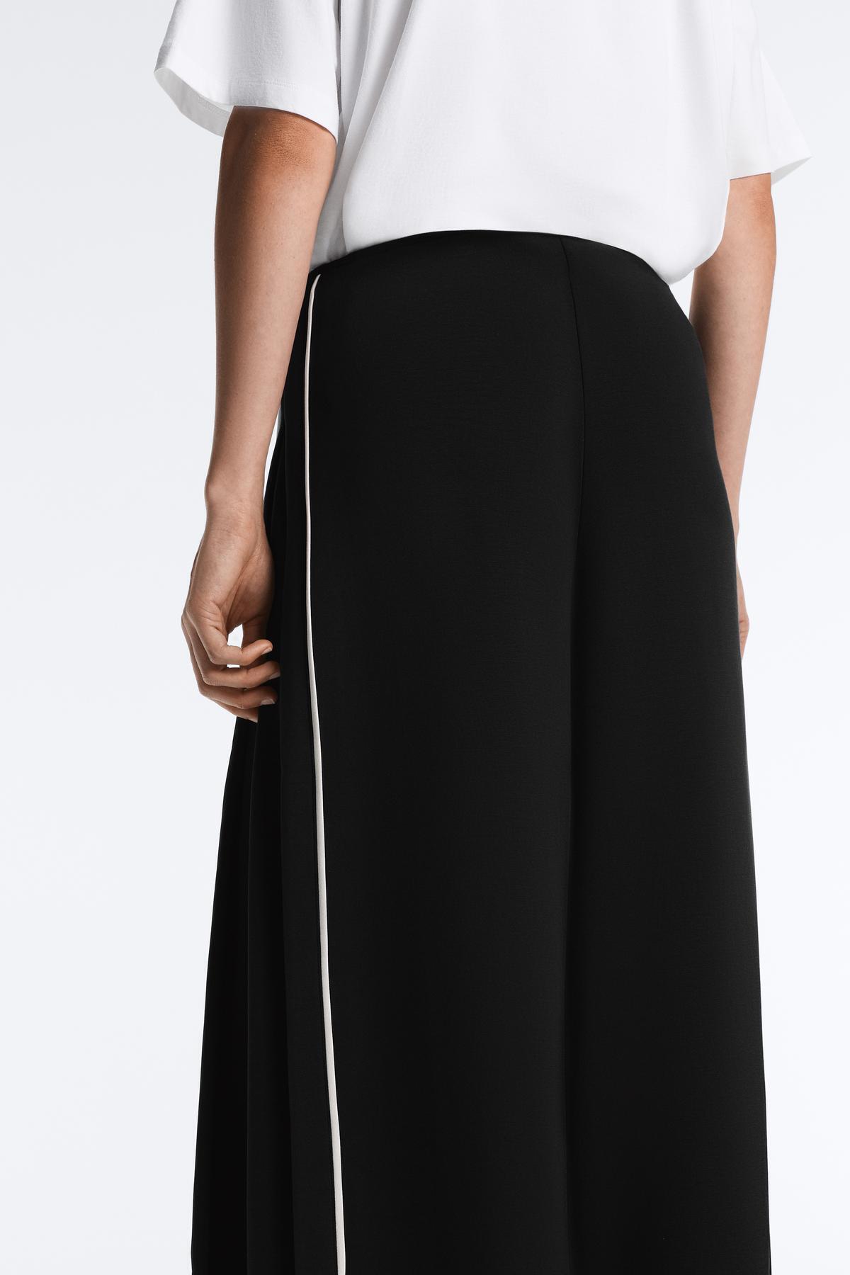 Oysho  Kontrast Piping Detaylı Yumuşak Dokunuşlu Modal Geniş Paça Pantolon - Görsel 5