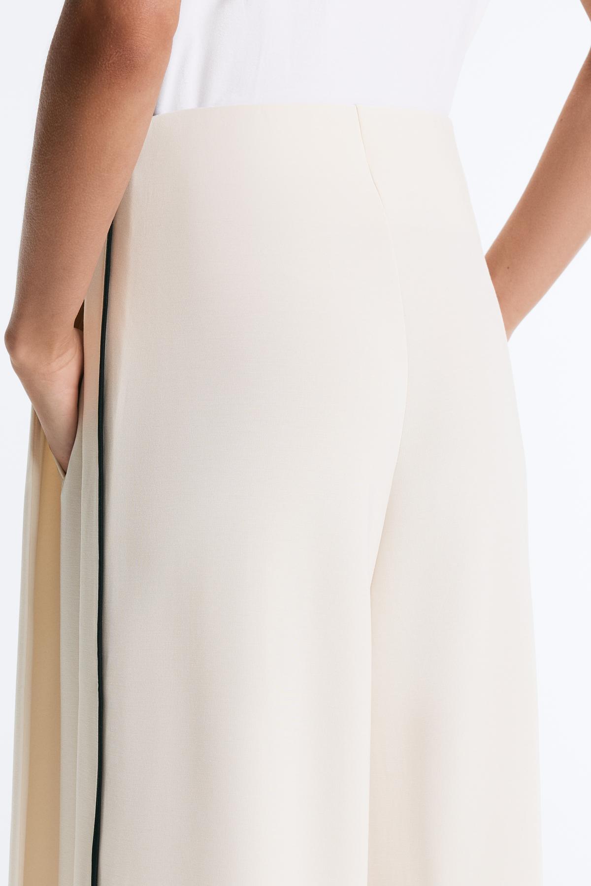 Oysho  Kontrast Piping Detaylı Yumuşak Dokunuşlu Modal Geniş Paça Pantolon - Görsel 6