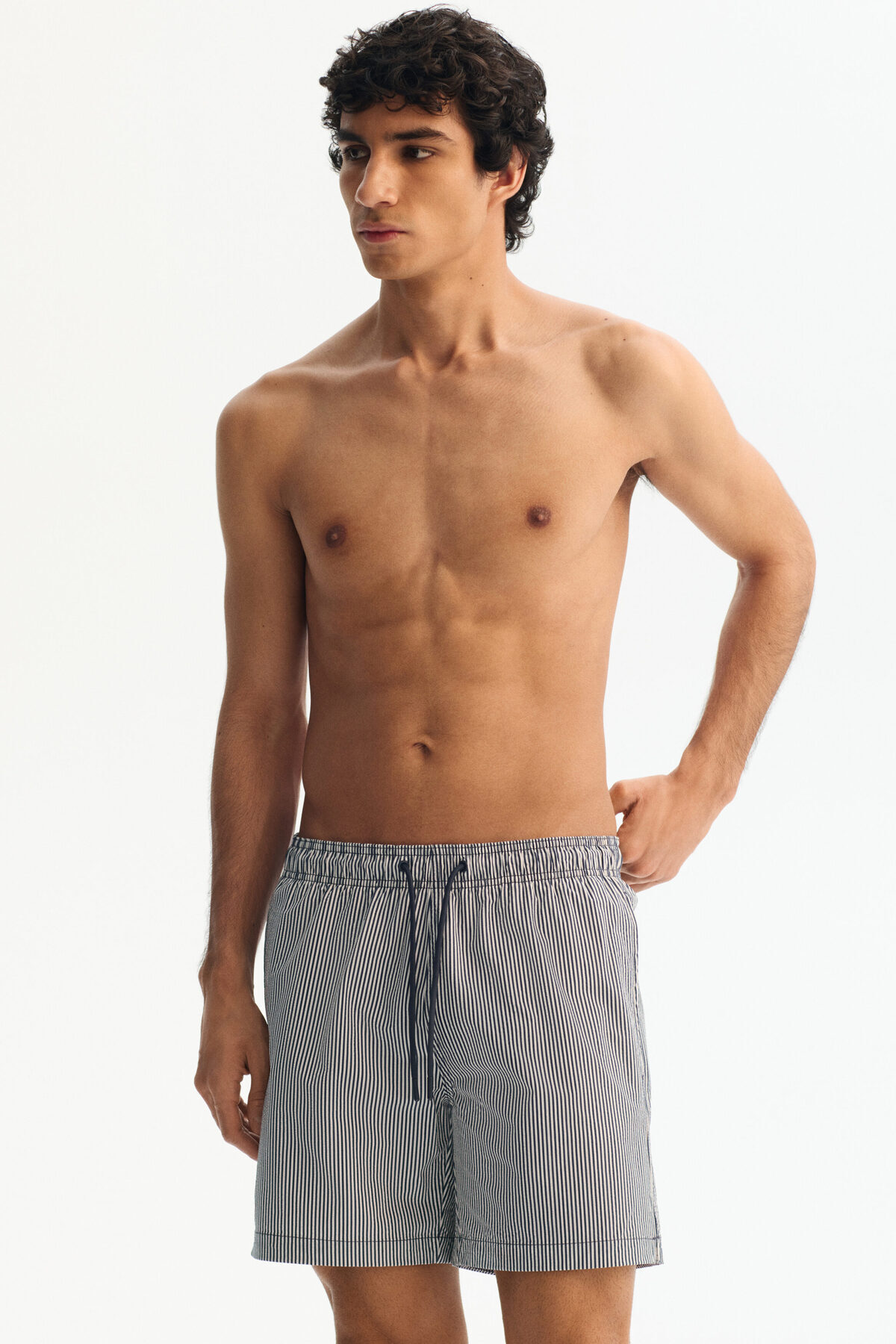 لباس شنا شلوارک وافل اچ اند ام شورت مایو H&M