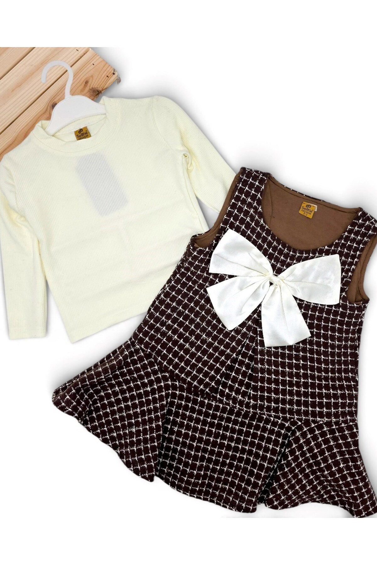 Egelite Kız Çocuk Bayramlık Ekoseli Jileli ve Badili 3-4-5-6-7 Yaş Şık Elbise fotoğrafı 7 (önizleme)