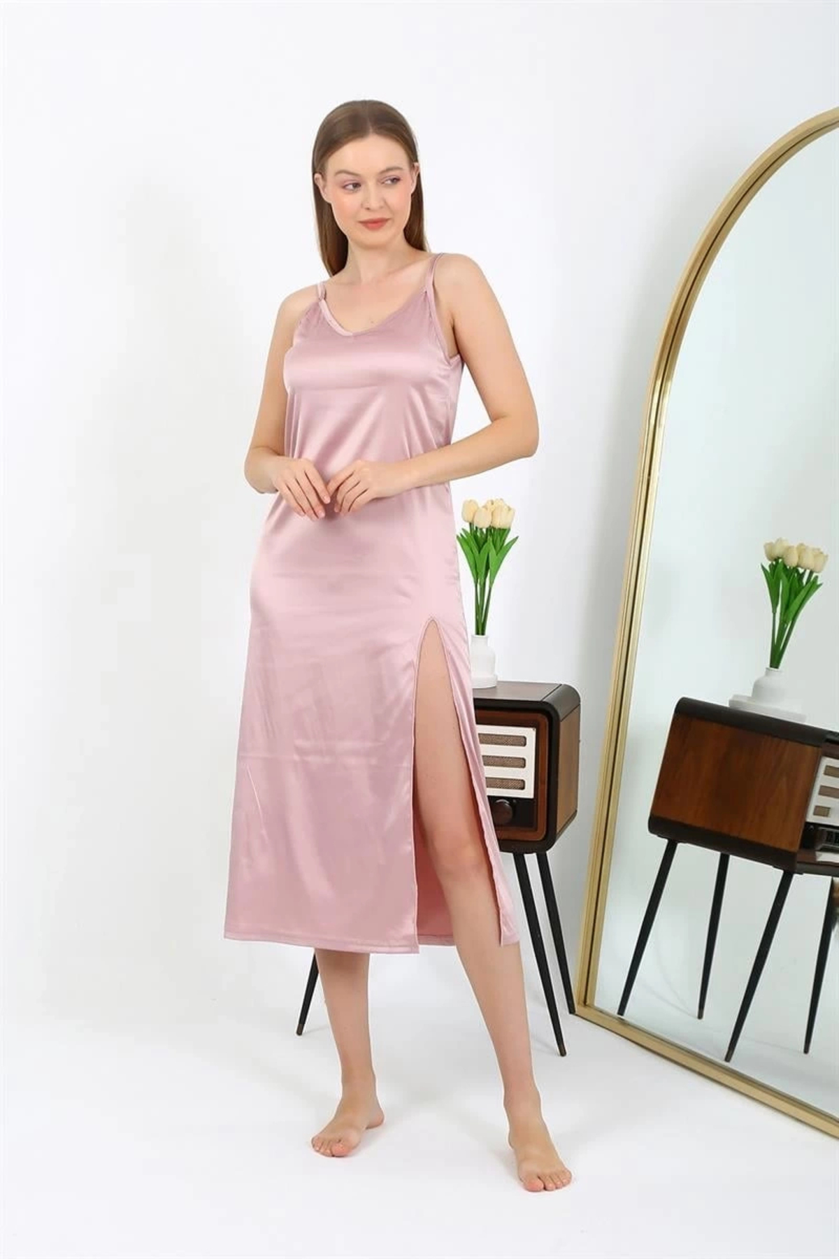 AsilSepet Yırtmaçlı Uzun Saten Gecelik Pudra