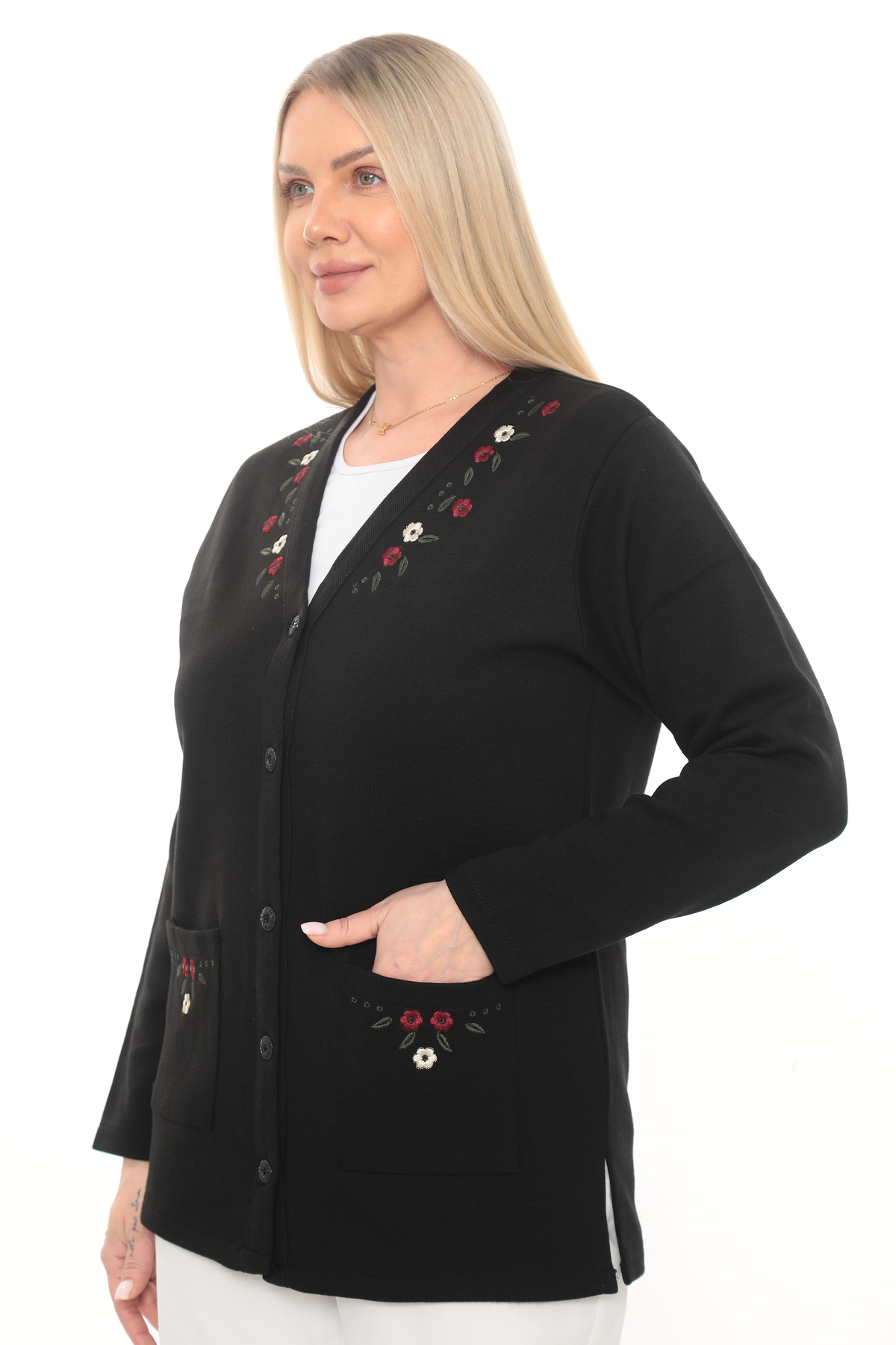 İKSUN  Çiçekli Nakışlı Kışlık Kalın Çelik Örgü Düğmeli Cepli Triko Anne Hırka Ceket - Görsel 2