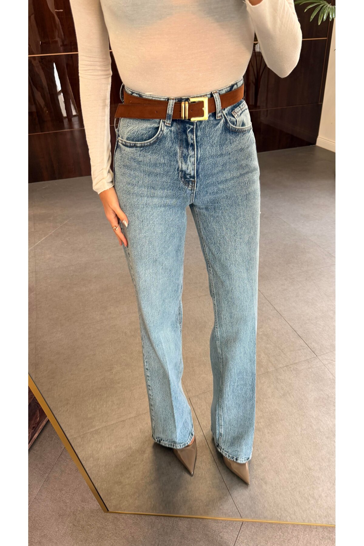 BOLESA GİYİM  Açık Mavi Süet Kemerli Wide-Leg Jean Pantolon - Görsel 2