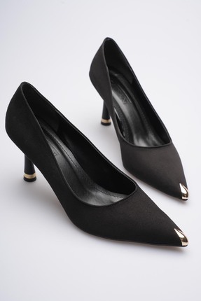 ESATSANİ Siyah Süet Sivri Burun 8 cm Topuklu Gold Burunluk Detaylı More Stile...