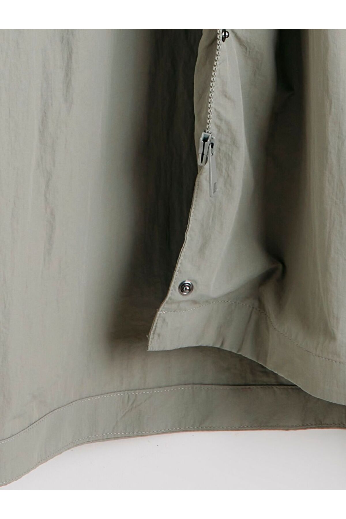 LC Waikiki  Kapüşonlu Kadın Yağmurluk - Görsel 7