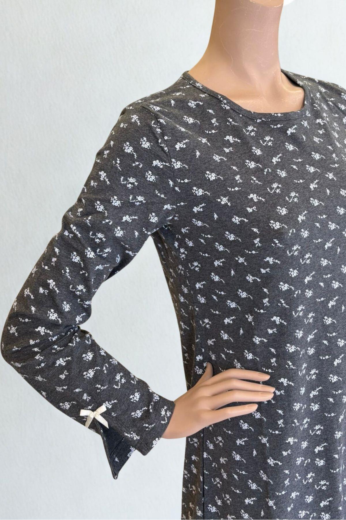 Villager&Son Vs Desenli O Yaka Penye U.kol Gecelik 26k Evm Antrasit Beyaz Çiçekli