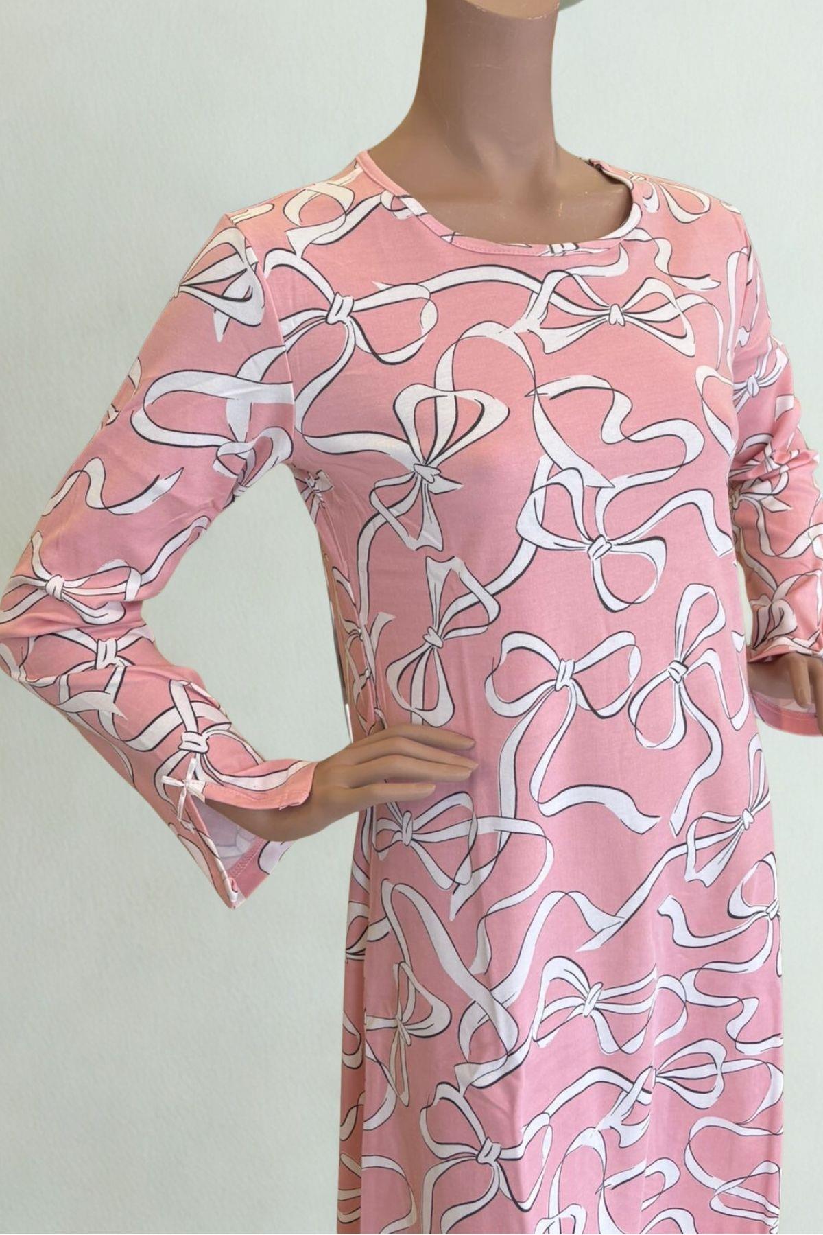 Villager&Son Vs Desenli O Yaka Penye U.kol Gecelik 26k Evm Pembe Beyaz Fiyonglu