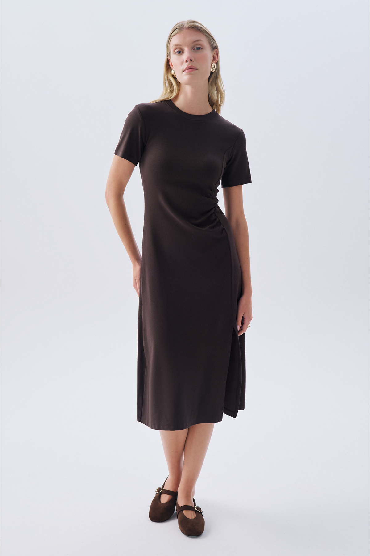 Mudo  FITTED BÜZGÜLÜ YIRTMAÇLI MİDİ ELBİSE