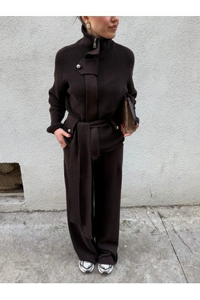 ÖzenButik Dik Yakalı Kuşaklı Triko Takım Vizon
