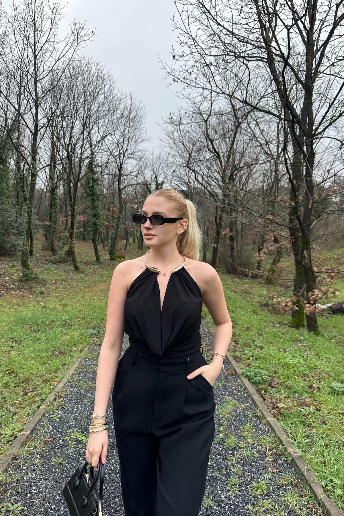 lizge giyim  AKSESUAR DETAYLI DGJ YAKA BLUZ