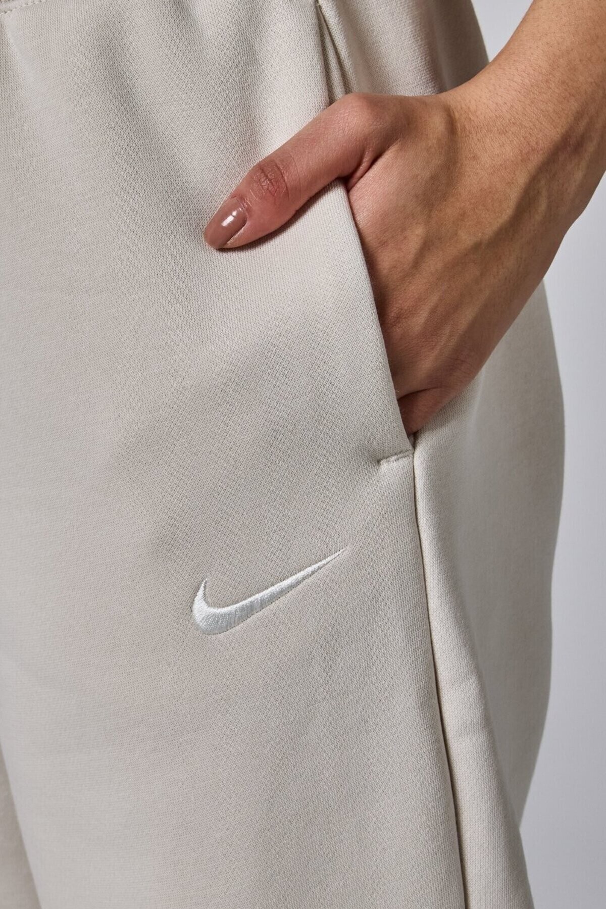 ladies nike sweatsuit