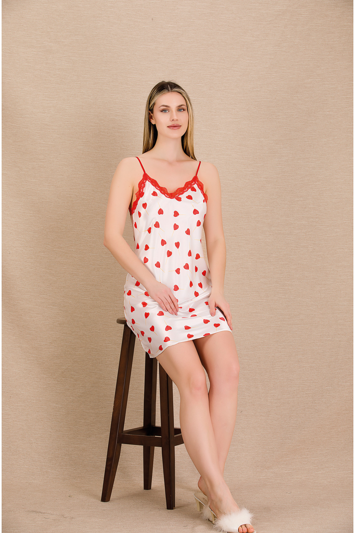 MOPİ Saten Uzun Kol Sabahlıklı Dantel Detaylı Mini Askılı Gecelik 2'li Takım