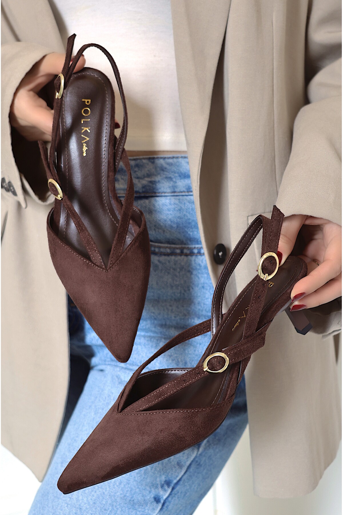 POLKA STORE Γυναικεία παπούτσια με κοντό τακούνι και μυτερή μύτη με ζώνη