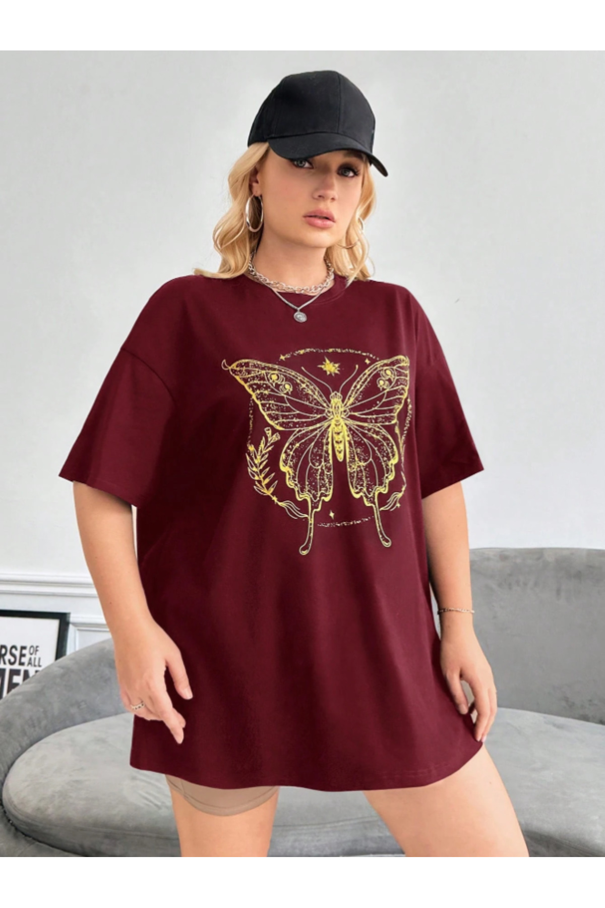 Revasser  Kadın Özel Tasarım Bordo Gold Kelebek Baskılı Bisiklet Yaka Penye T-Shirt - Görsel 4