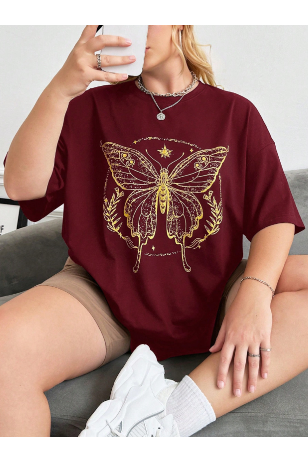 Revasser  Kadın Özel Tasarım Bordo Gold Kelebek Baskılı Bisiklet Yaka Penye T-Shirt