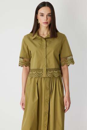 ON Dantel Detaylı Crop Pamuk Gömlek