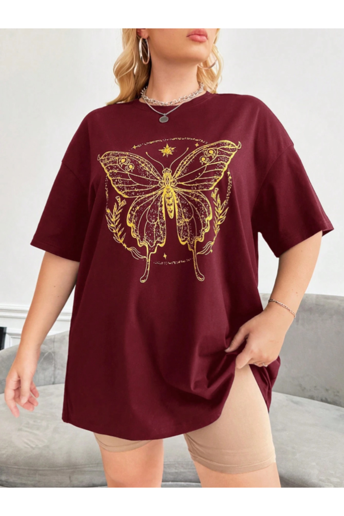 Revasser  Kadın Özel Tasarım Bordo Gold Kelebek Baskılı Bisiklet Yaka Penye T-Shirt - Görsel 2