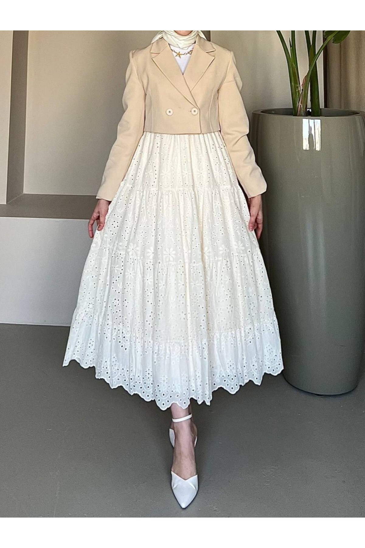FERHEL  Kadın Fisto İşleme Detaylı Astarlı Tesetrtür Etek - Beyaz - Görsel 3