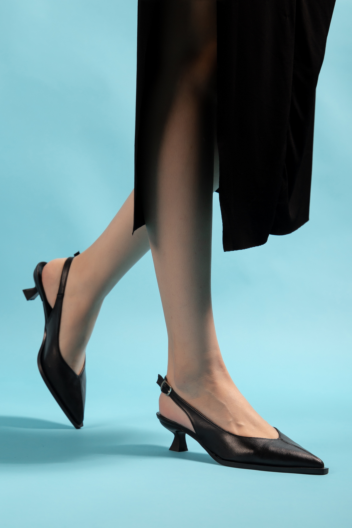 camaiore  Siyah Kısa Topuk Sivri Burun Kadın Klasik Deri Topuklu Ayakkabı - Görsel 6