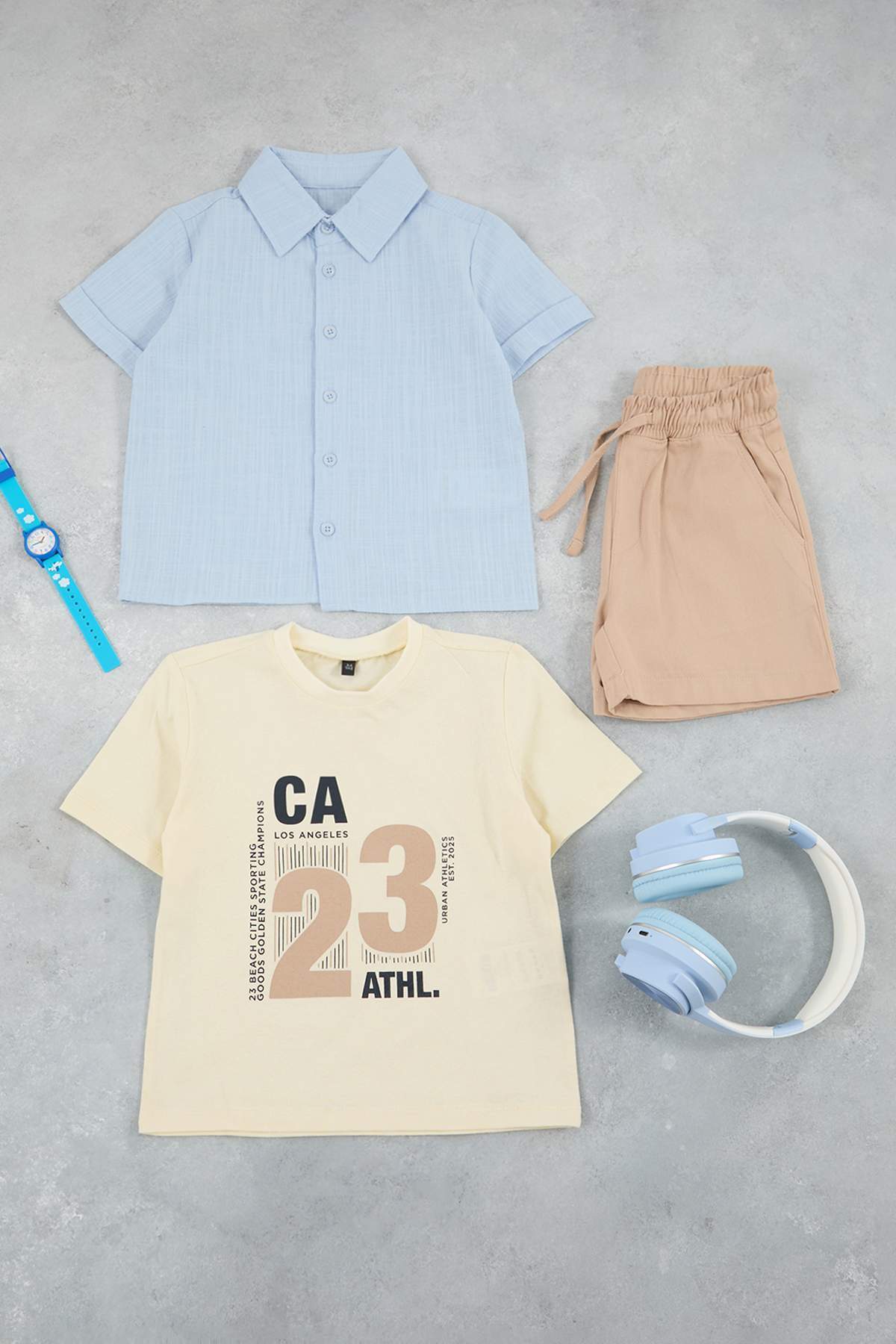 Trendyolmilla Kids Mavi Baskılı Erkek Çocuk 3'lü Pamuklu T-Shirt-Şort-Gömlek Örme Alt-Üst Takım TKDSS25AU00033