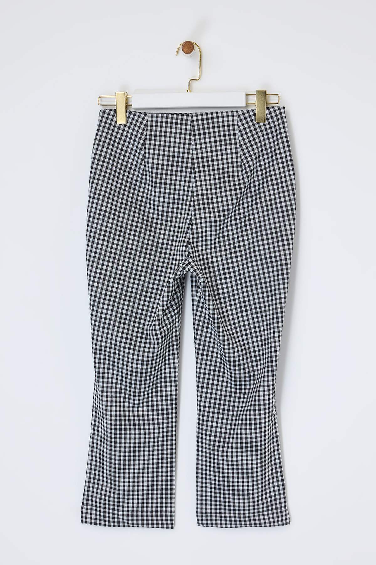 Trendyolmilla  Siyah Ekose Culotte Fit Normal Bel Boru Paça Kapri Jakarlı Örme Pantolon TWOSS26PL00064 - Görsel 7