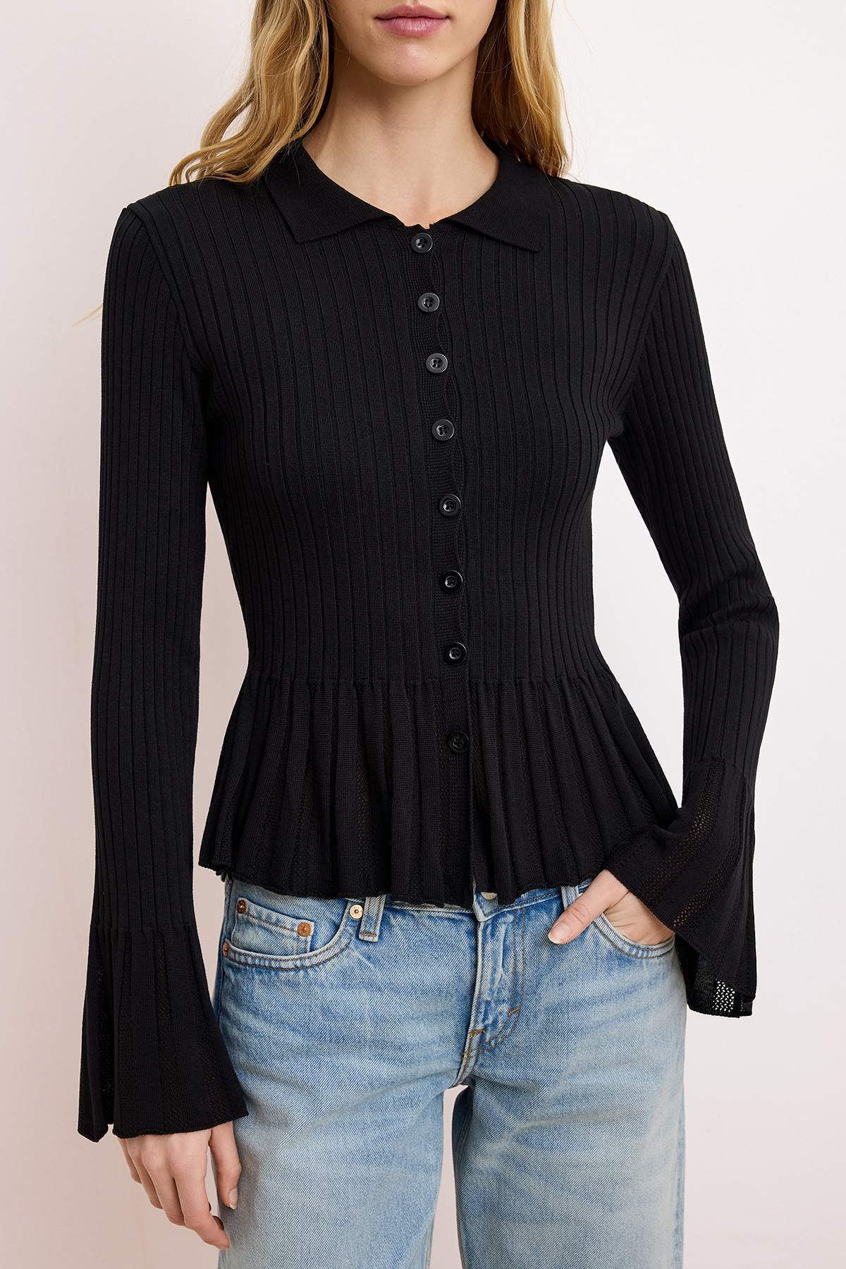 Trendyolmilla  Siyah Ajur Detaylı Fitted/Vücuda Oturan Triko Hırka TWOSS26HI00006 - Görsel 3