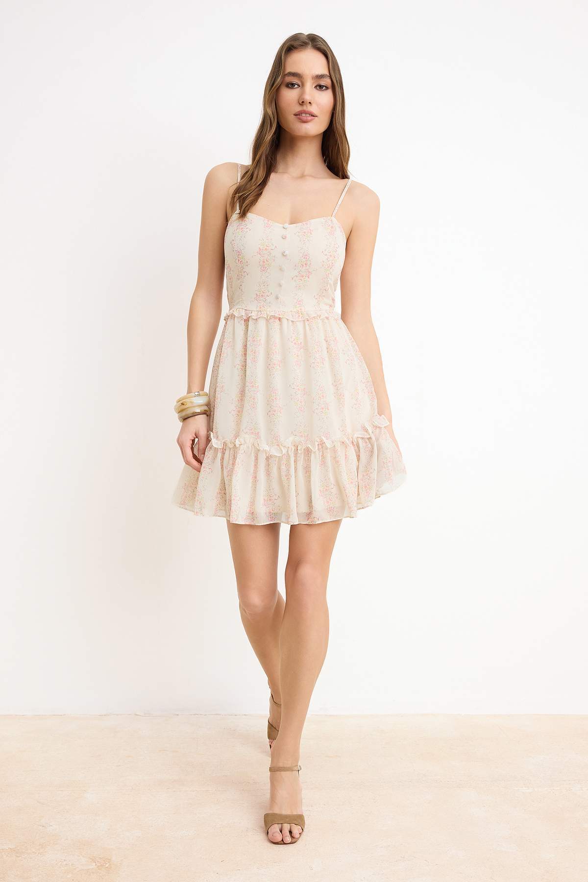 Trendyolmilla  Beyaz Çiçek Desenli Belden Açılan V Yaka Mini Astarlı Şifon Dokuma Elbise TWOSS23EL01782