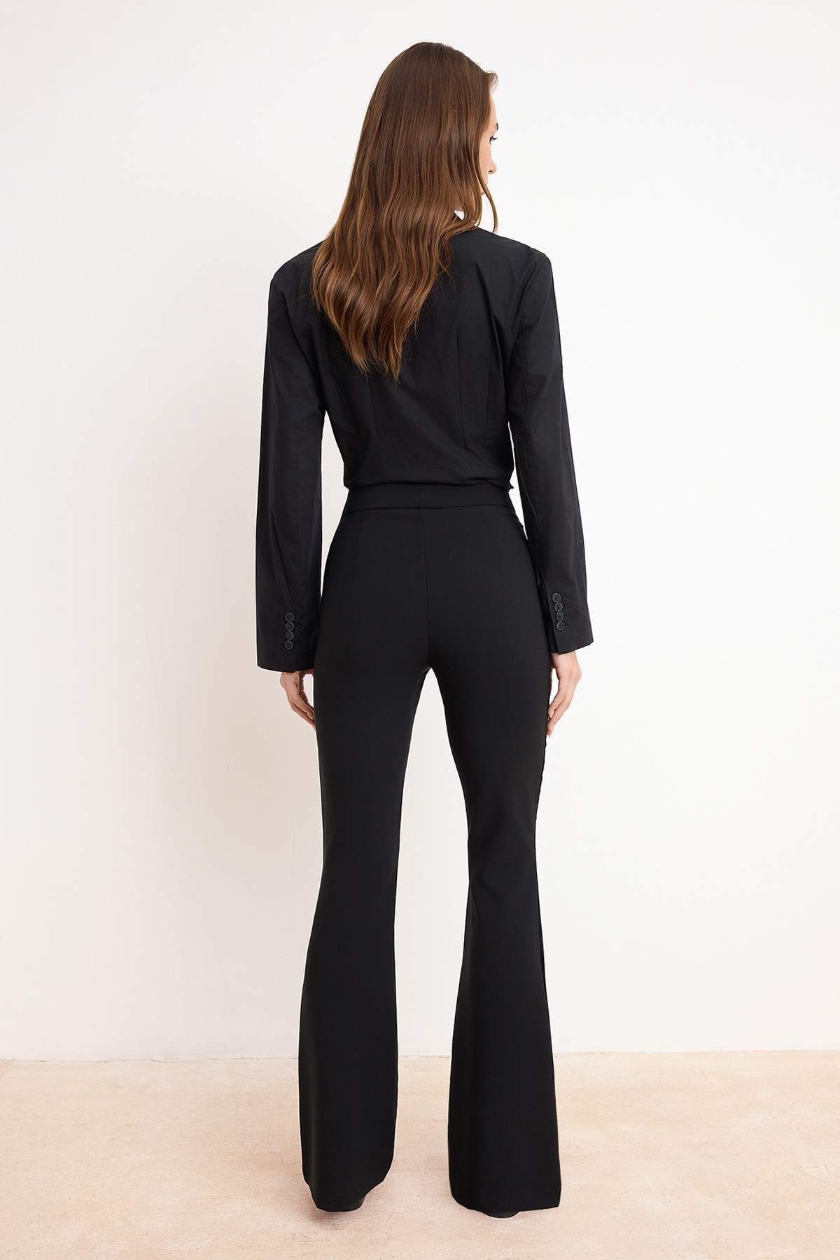 Trendyolmilla  Siyah Flare İspanyol Paça Yüksek Bel Bootcut Dokuma Kumaş Pantolon TWOAW20PL0094 - Görsel 4