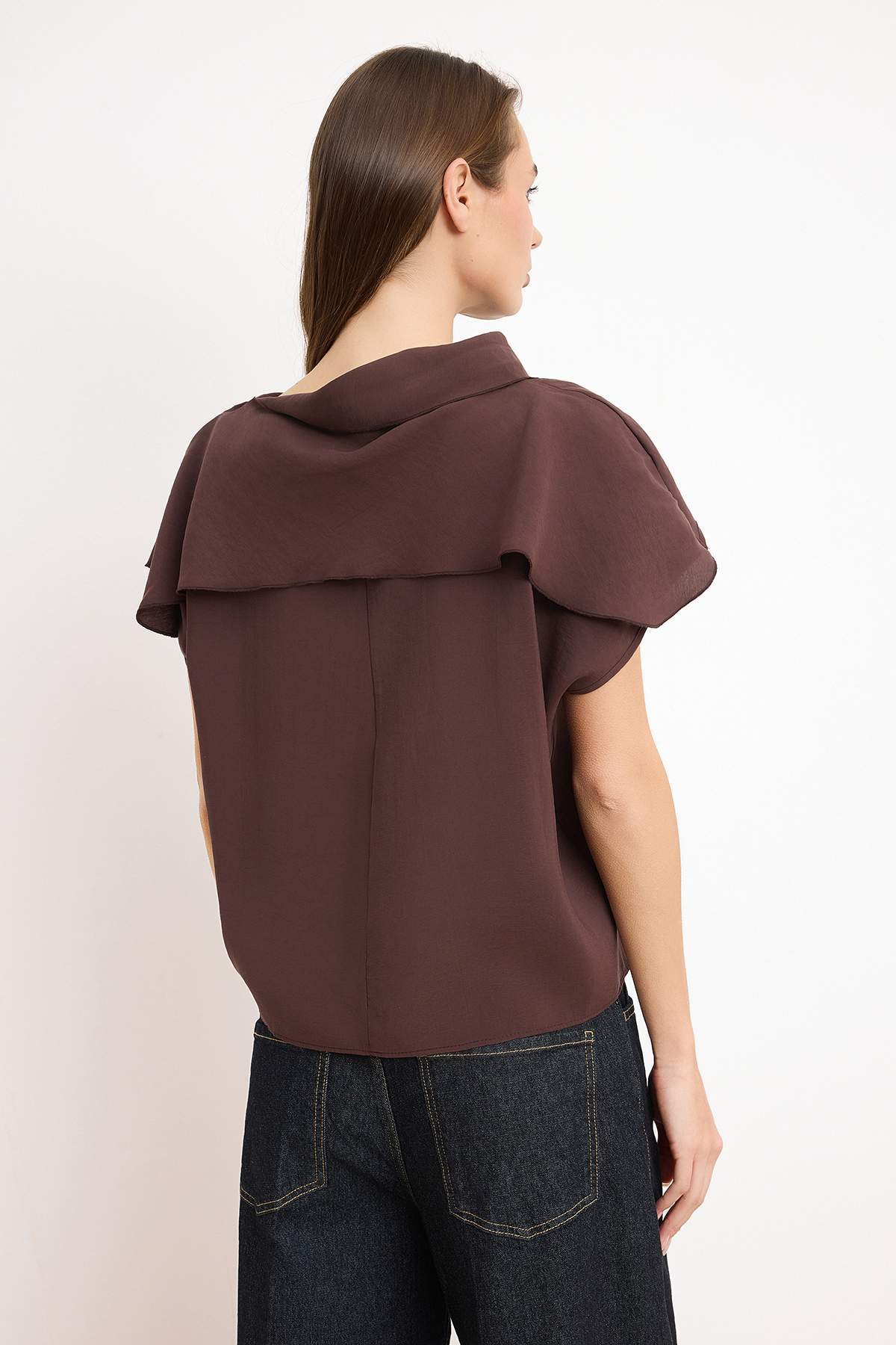 Trendyolmilla  Kahverengi Yaka Detaylı Dokuma Bluz TWOSS26BZ00326 - Görsel 4