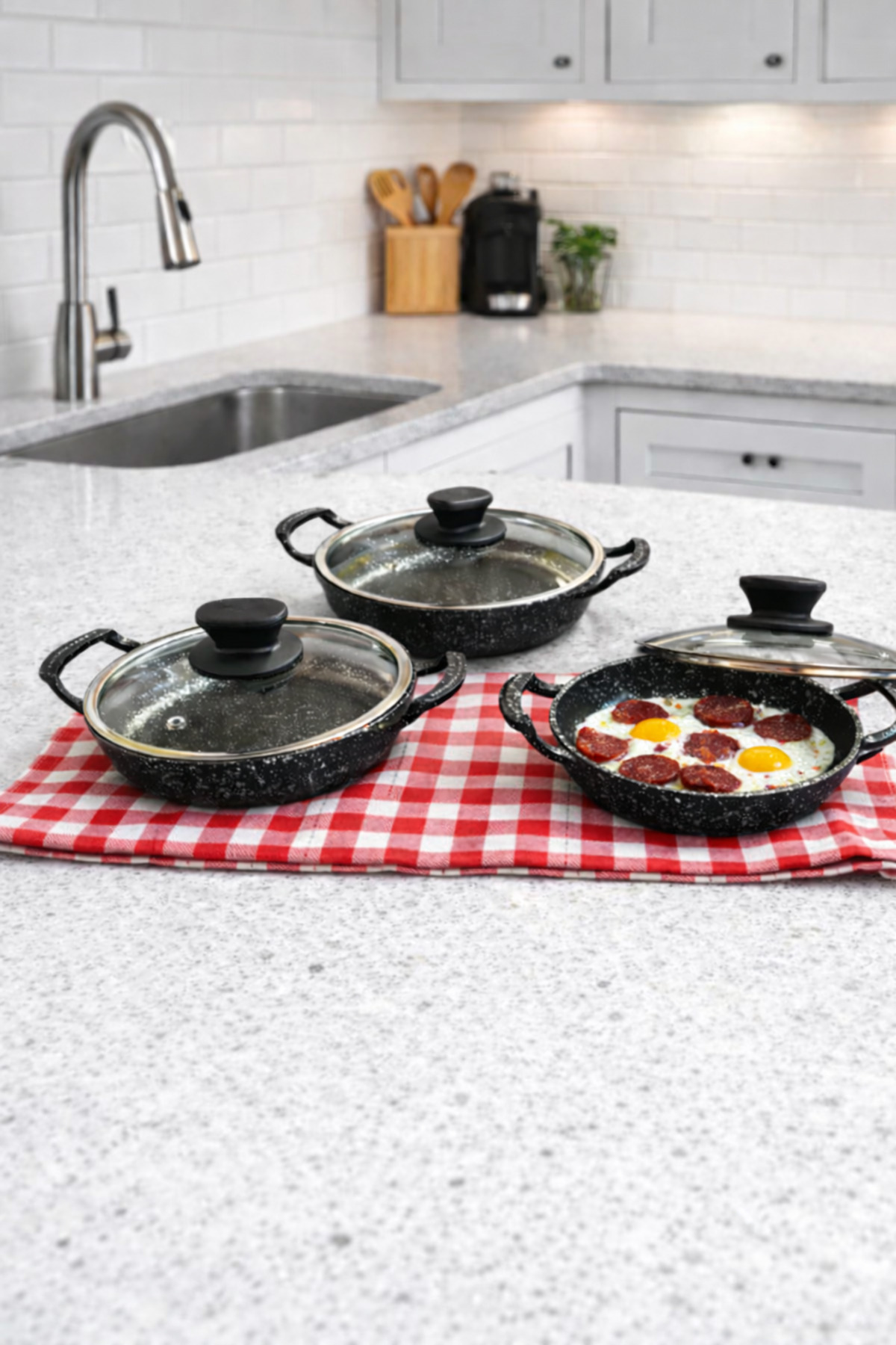 saya様 3点セット lisa Granit Döküm 3 Lü Sahan Set Siyah 18-20-22 cm - Fiyatı, Yorumları