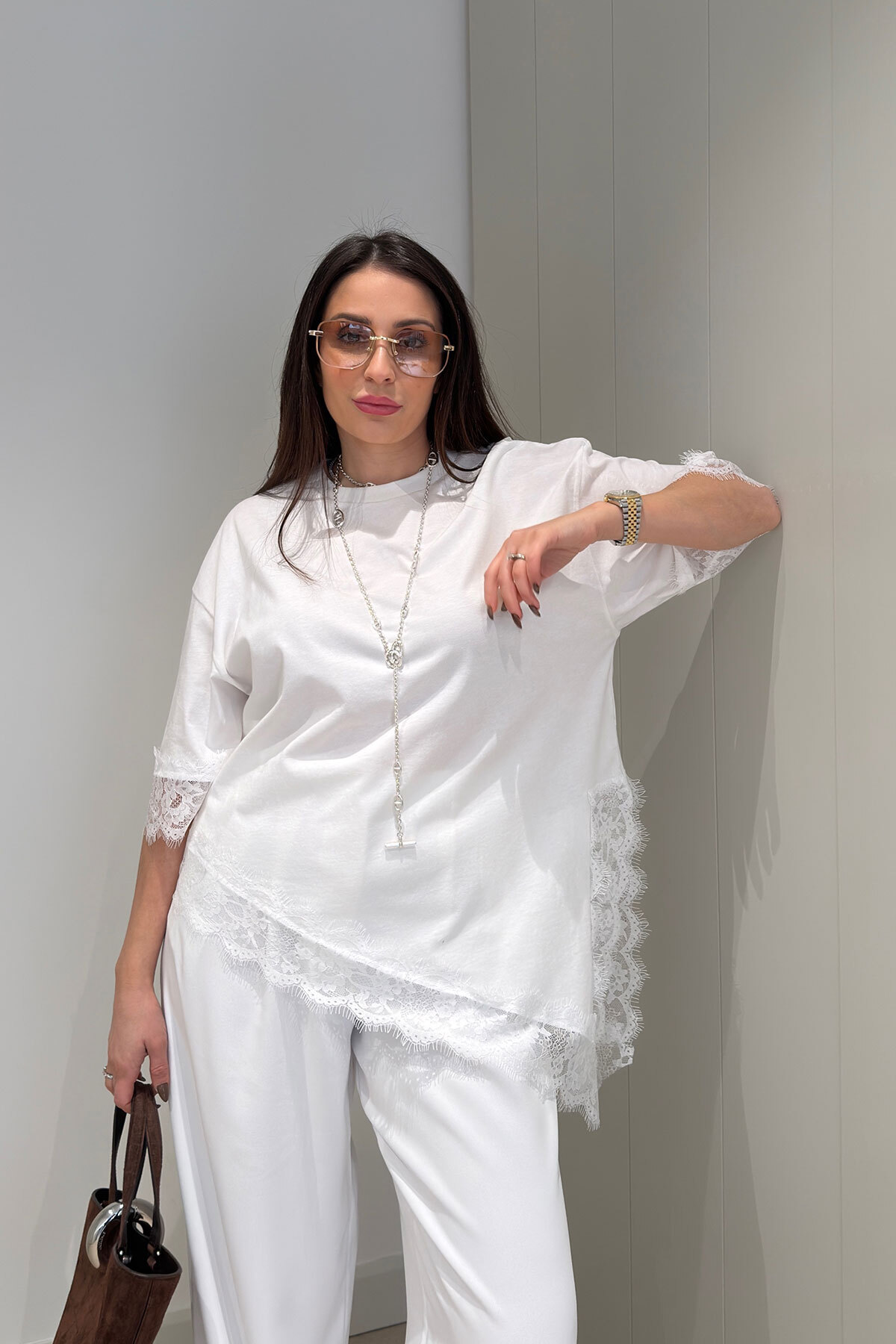 MAGARDE Bluză Premium din Dantelă cu Decolteu Rotund - ECRU